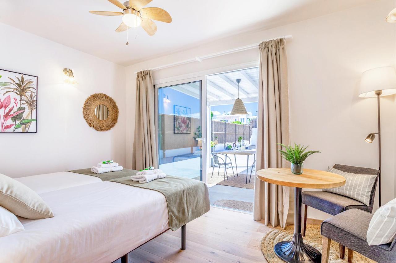Boutique Beach Villa By Lanzarote Retreats - Private Pool - 1 Min Walk To Sea Pool Charco del Palo Extérieur photo
