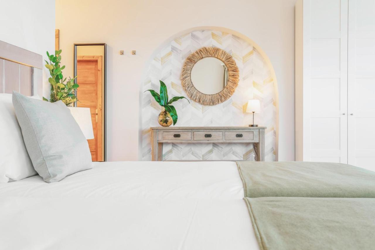 Boutique Beach Villa By Lanzarote Retreats - Private Pool - 1 Min Walk To Sea Pool Charco del Palo Extérieur photo