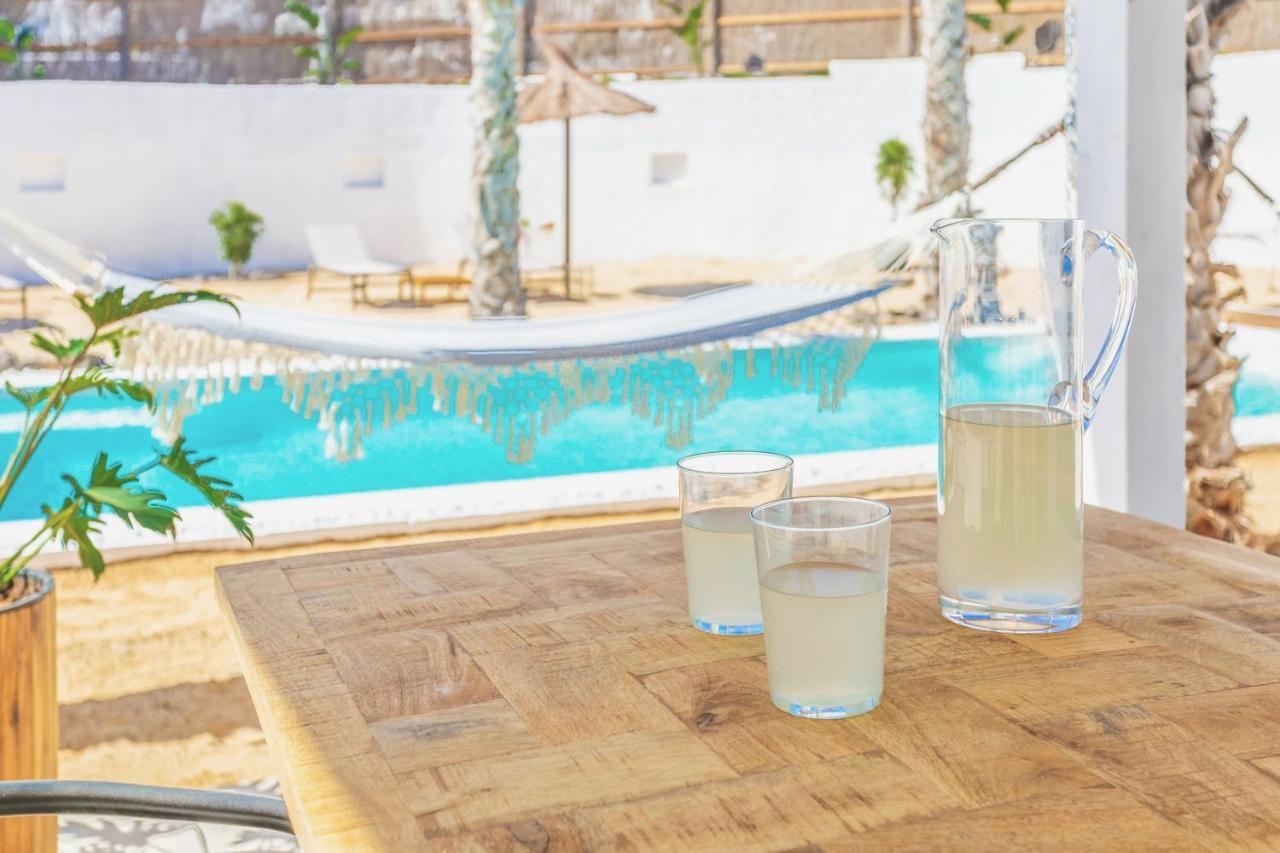 Boutique Beach Villa By Lanzarote Retreats - Private Pool - 1 Min Walk To Sea Pool Charco del Palo Extérieur photo