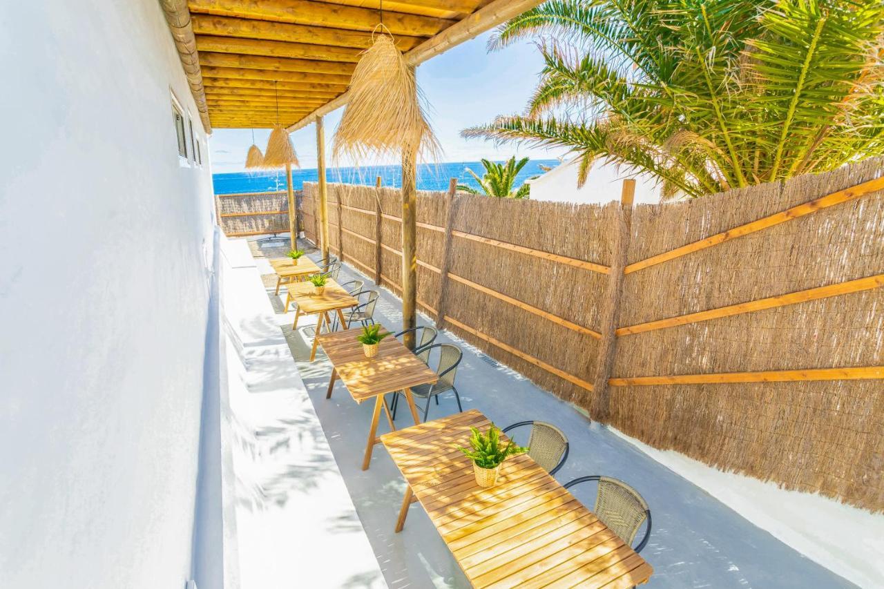 Boutique Beach Villa By Lanzarote Retreats - Private Pool - 1 Min Walk To Sea Pool Charco del Palo Extérieur photo