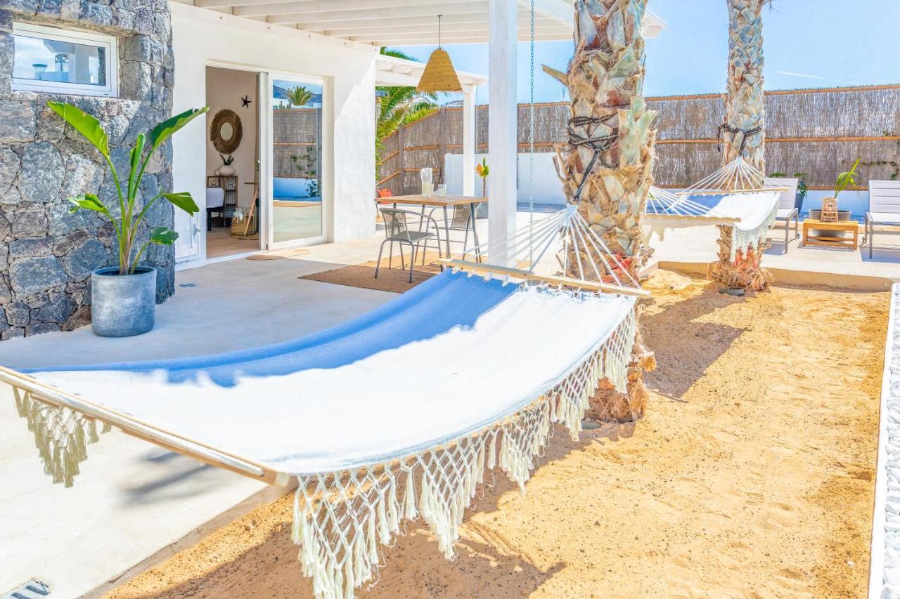 Boutique Beach Villa By Lanzarote Retreats - Private Pool - 1 Min Walk To Sea Pool Charco del Palo Extérieur photo