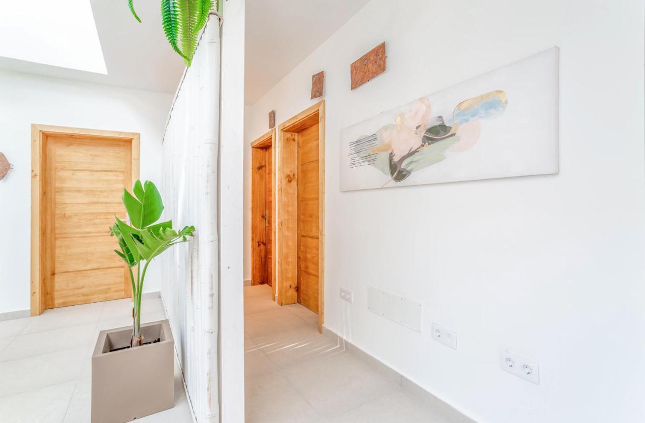 Boutique Beach Villa By Lanzarote Retreats - Private Pool - 1 Min Walk To Sea Pool Charco del Palo Extérieur photo